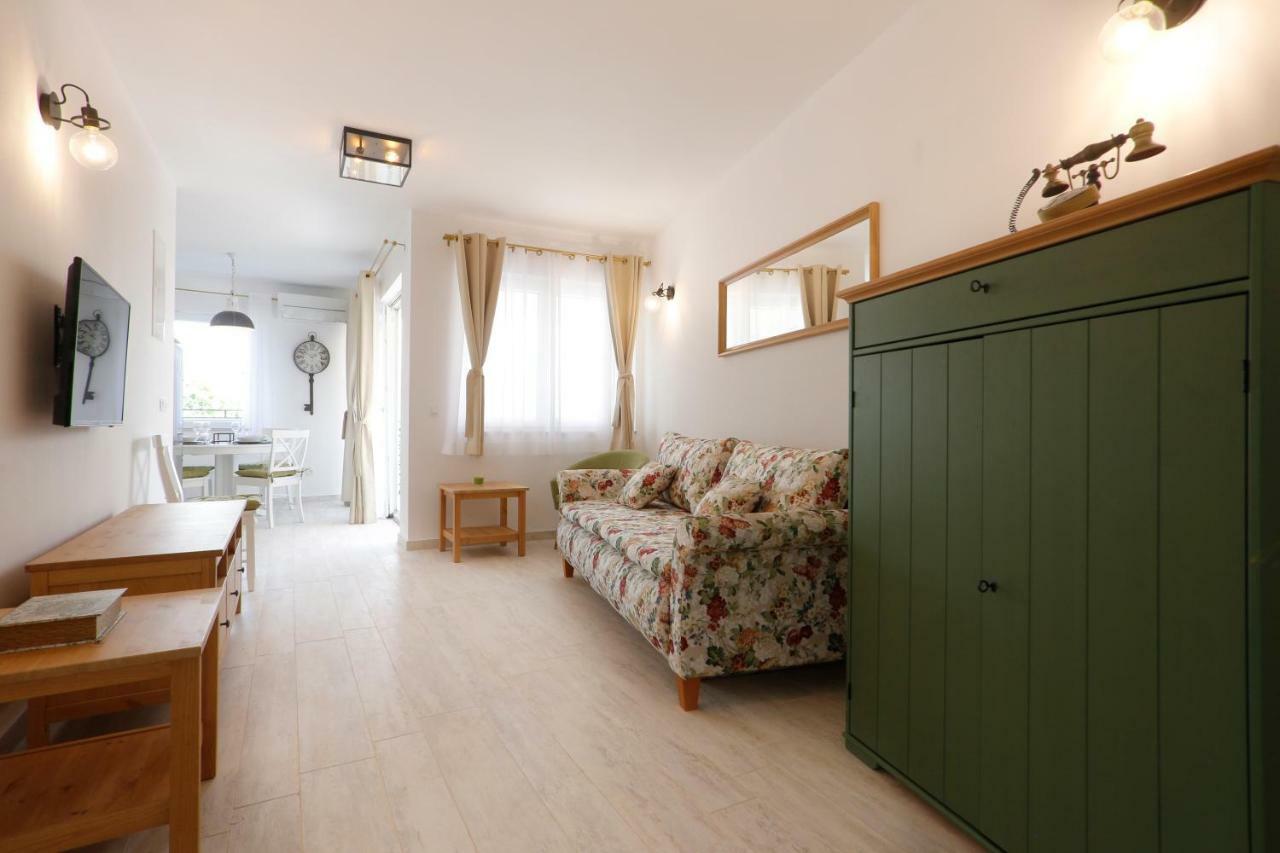 Apartments Villa Stina Preko Εξωτερικό φωτογραφία